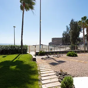 Front Papagayos San Agustín